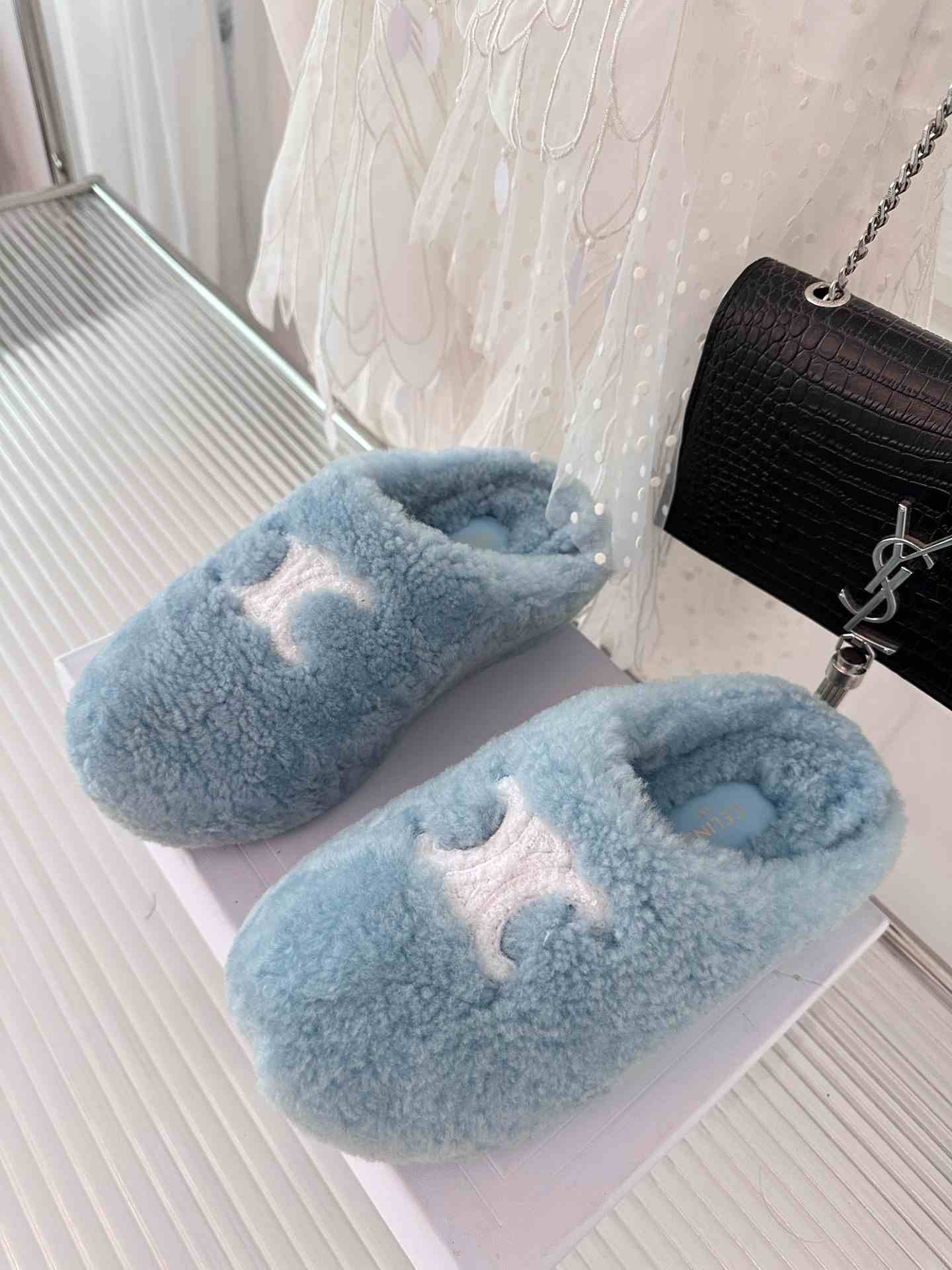 Ce1i*e Ce1i*e Fur Mule In Shearling Blue For Women