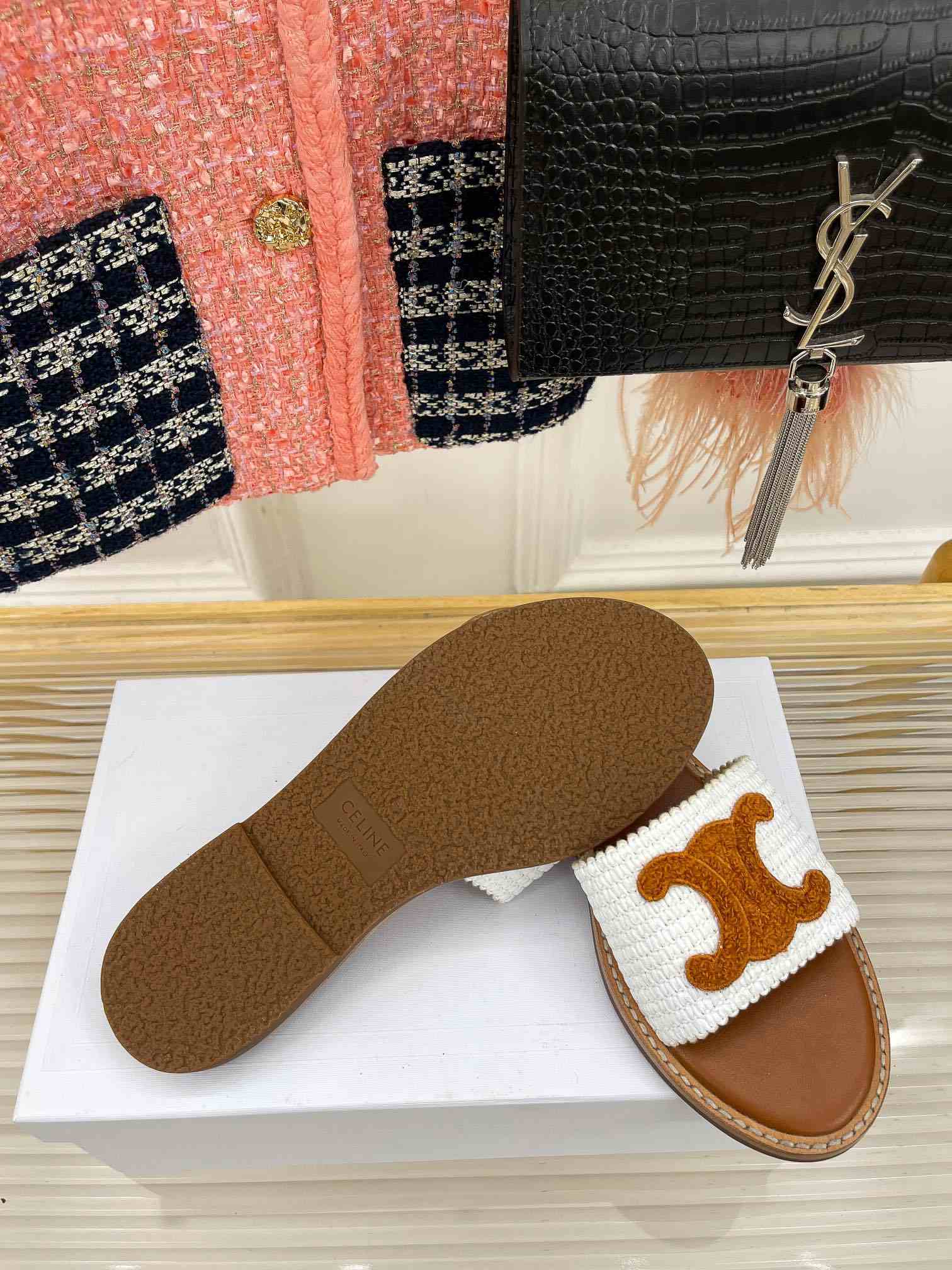 Ce1i*e Lympia Flat In Raffia White For Women