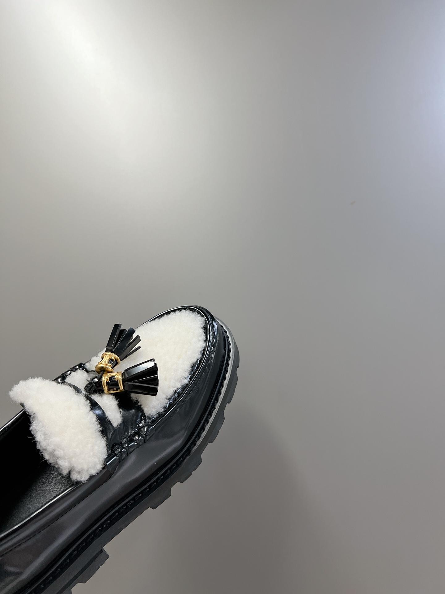 Ce1i*e Margaret Fur Loafer With Tassels Black For Women