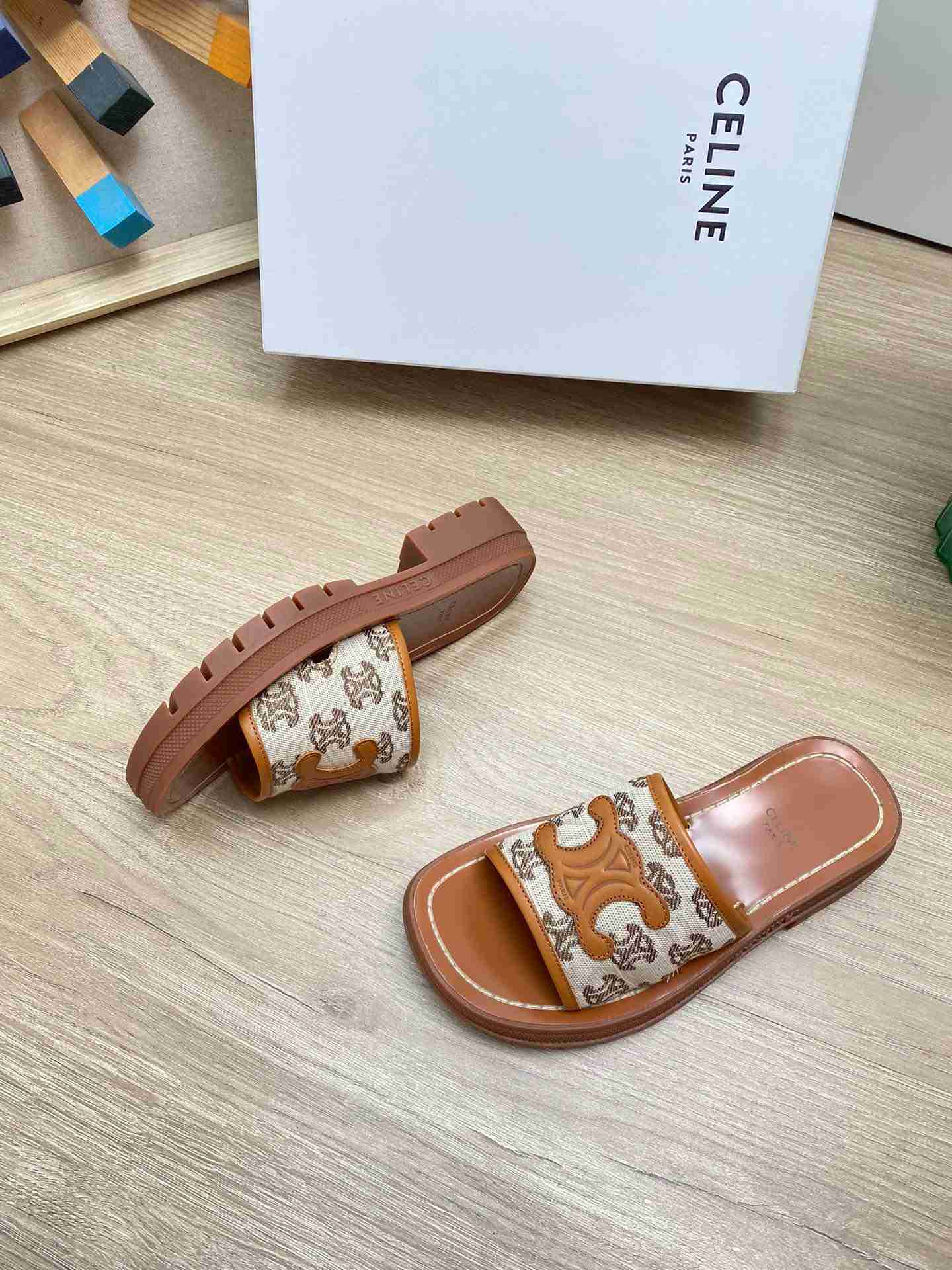 Ce1i*e Triomphe Slide In Triomphe Stamped Canvas Brown For Women