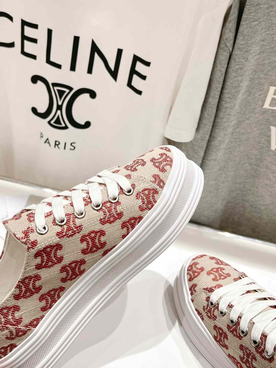 Ce1i*e Triomphe Sneakers In Canvas Red For Women
