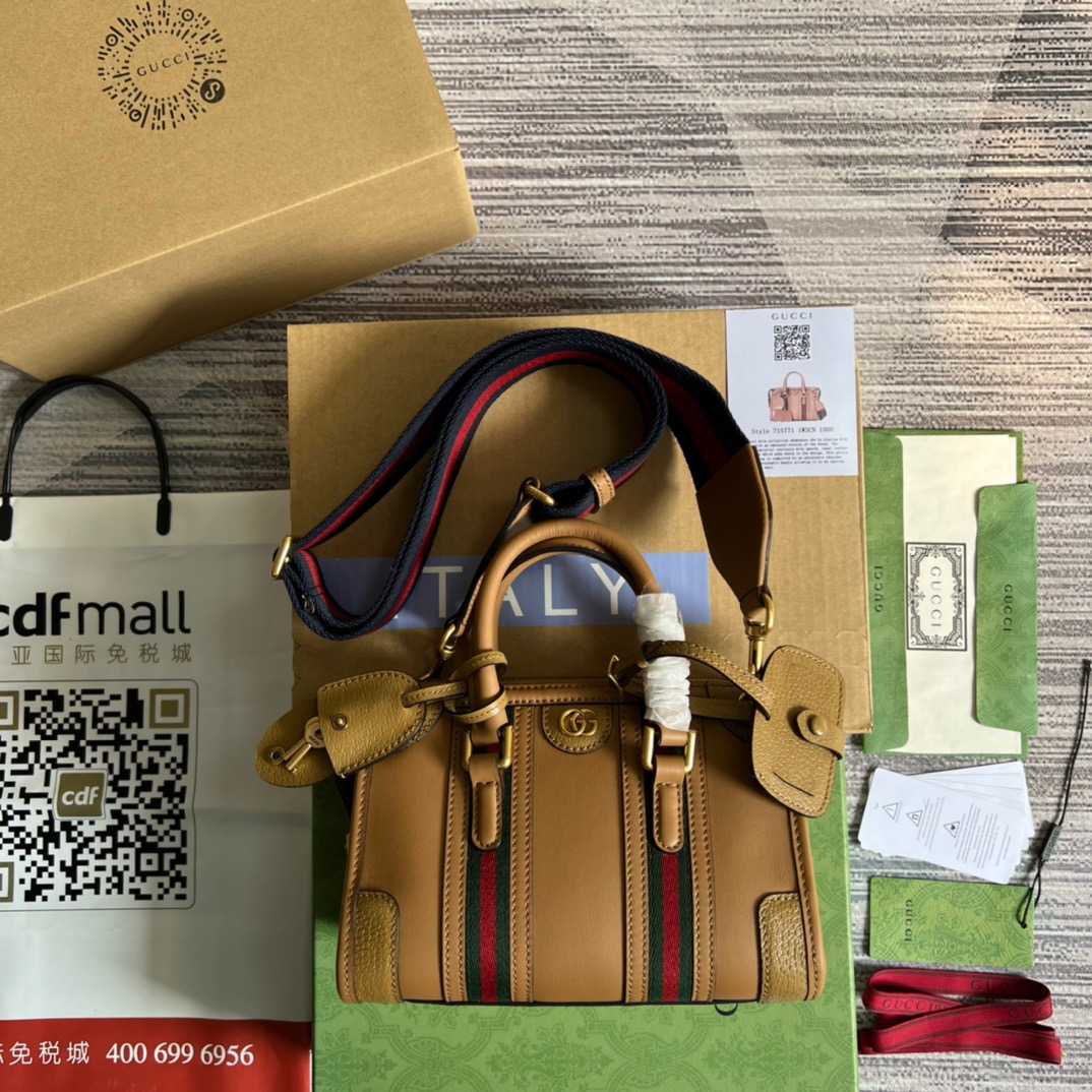 Gvc*1 Double G-Detailed Smooth Mini Handbag White/Grey/Brown For Men 8.6 in/ 22 cm