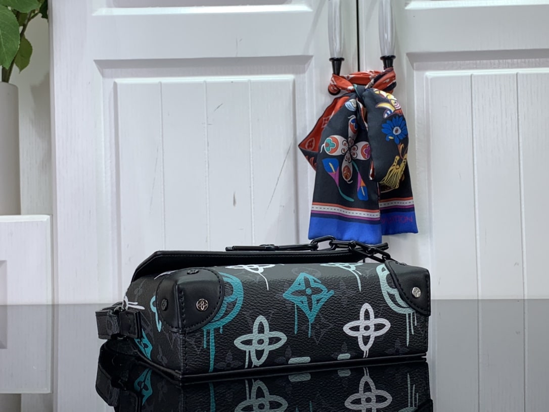 L0vis Vvtt0n Steamer Wearable Wallet Black For Men 18cm/ 7.1 in