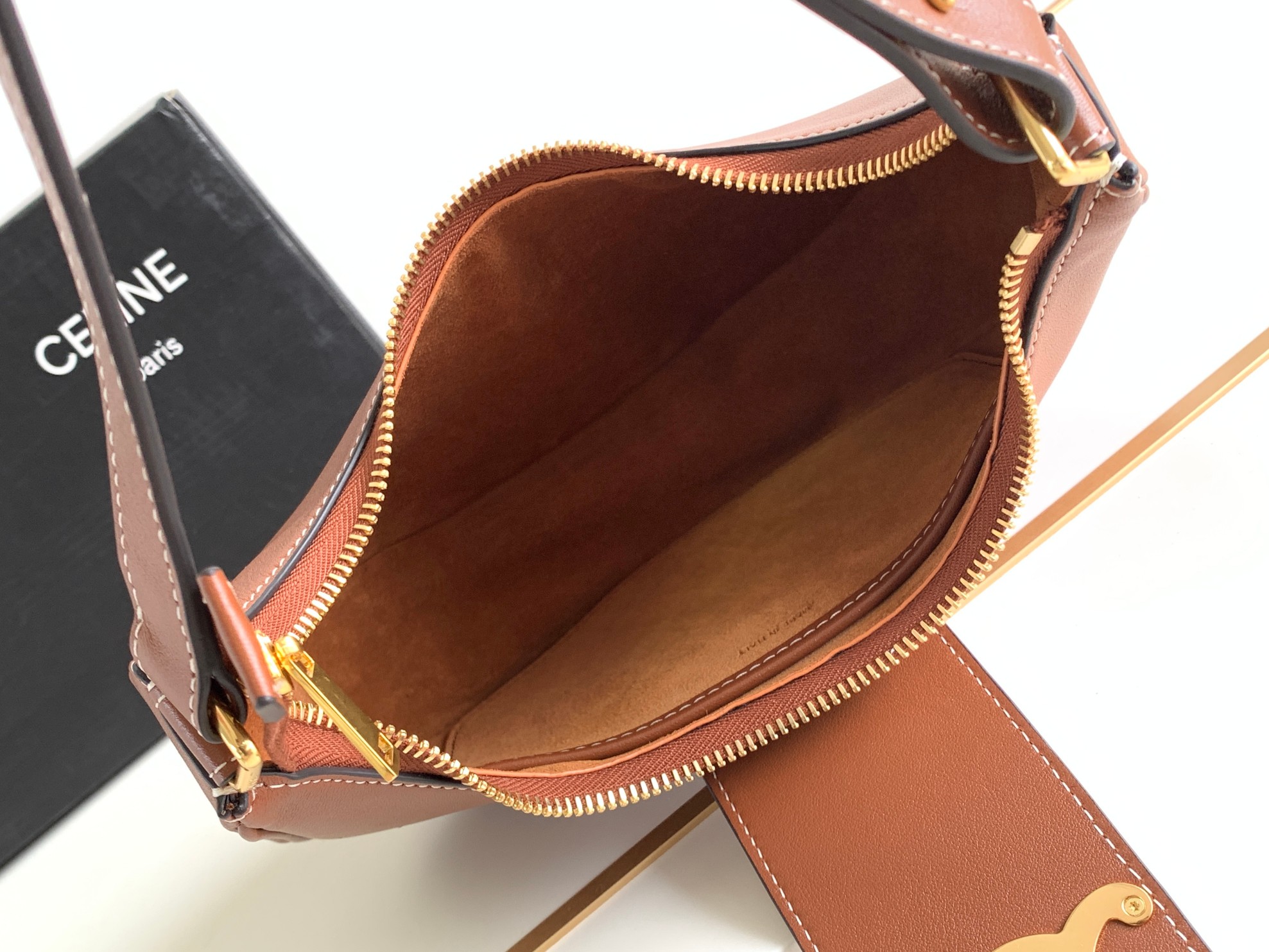 Ce1i*e Ava Triomphe Soft Bag Brown For Women 24.5cm / 10in 114493DGQ.04LU