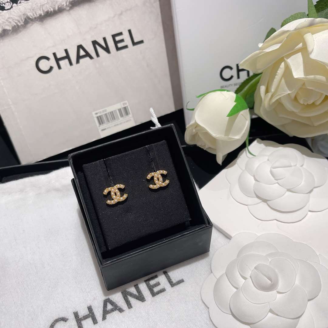 Ch**el Fragrant Double C Pearl Earrings Gold For Women