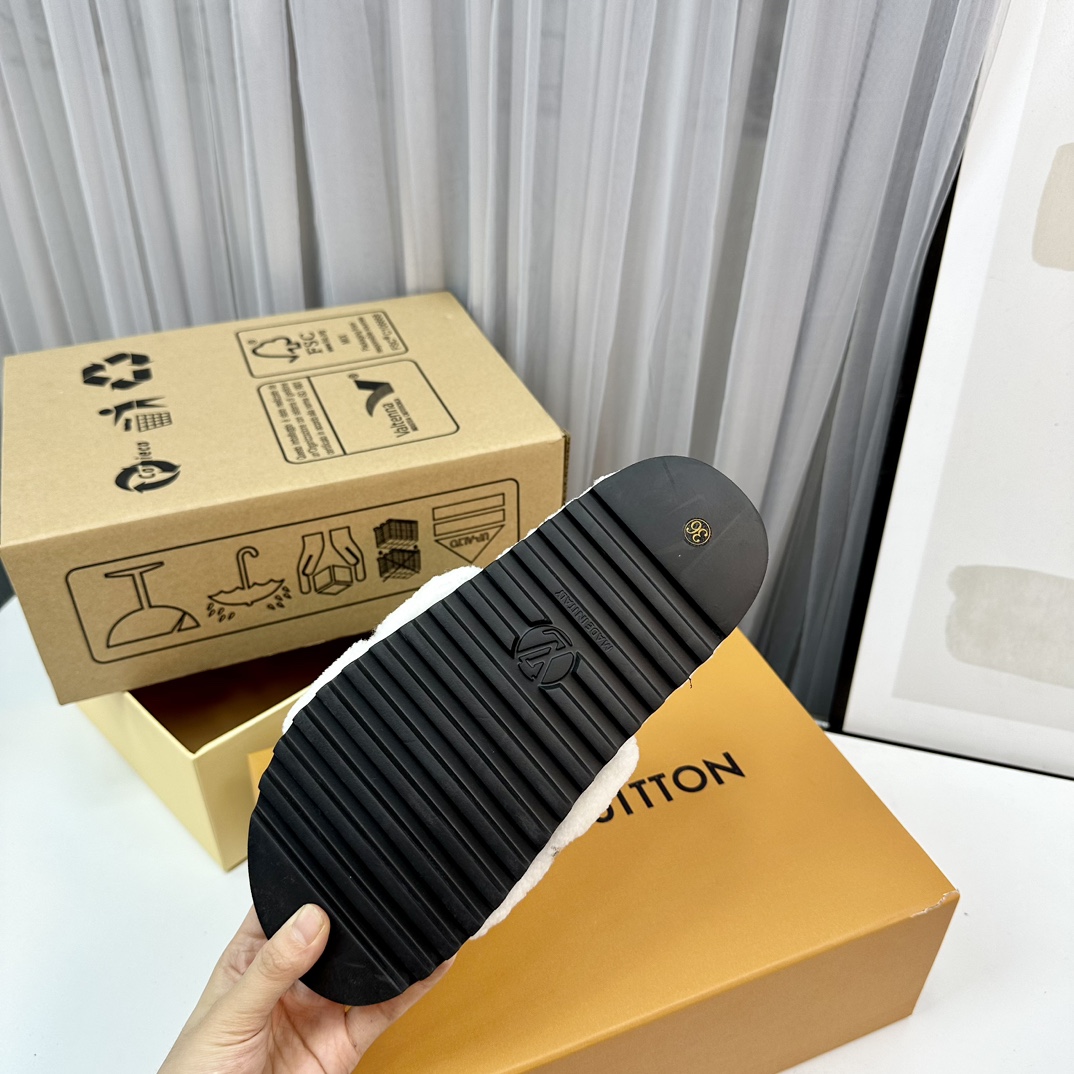 L0vis Vvtt0n Paseo Flat Comfort Mule White For Women