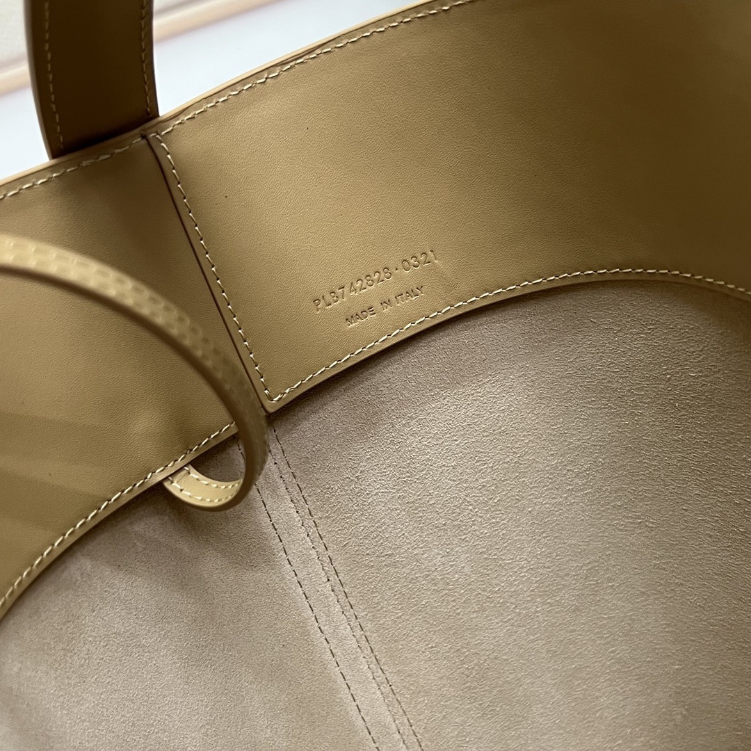 Sa1nt Lau*nt Le 37 In Shiny White/Brown For Women 25cm / 9.8in