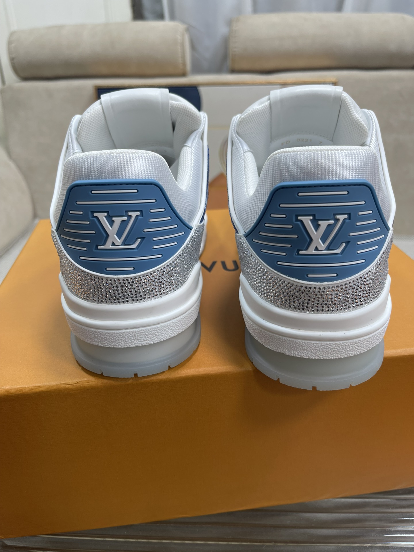 L0vis Vvtt0n Trainer Sneaker LV White For Women