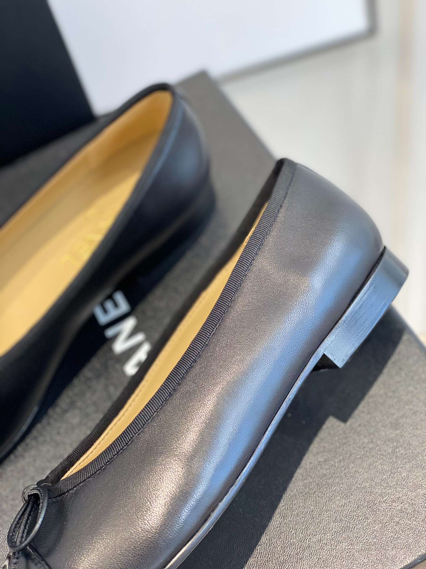 Ch**el Ballet Flats Black For Women