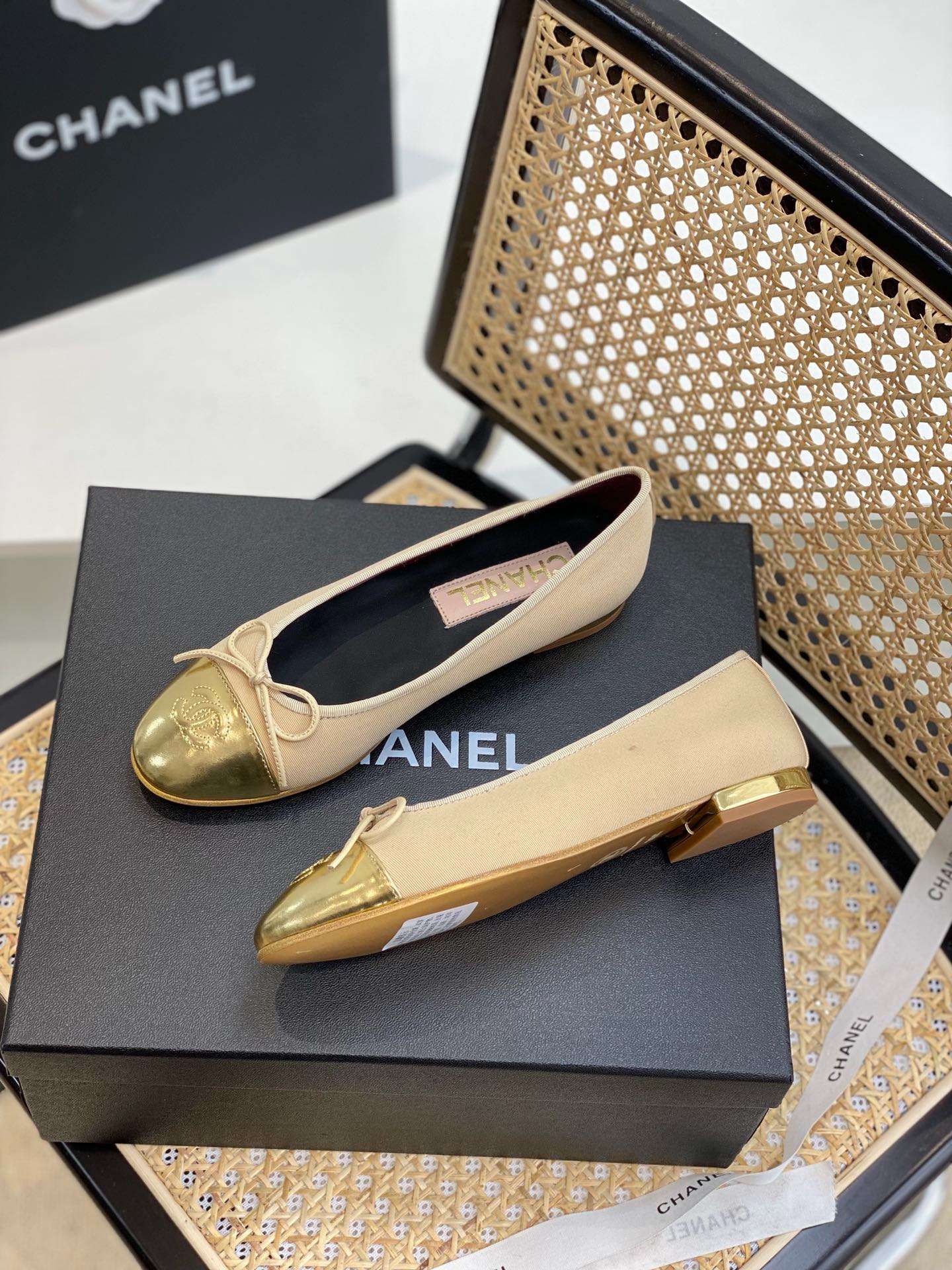 Ch**el Ballet Flats Gold For Women