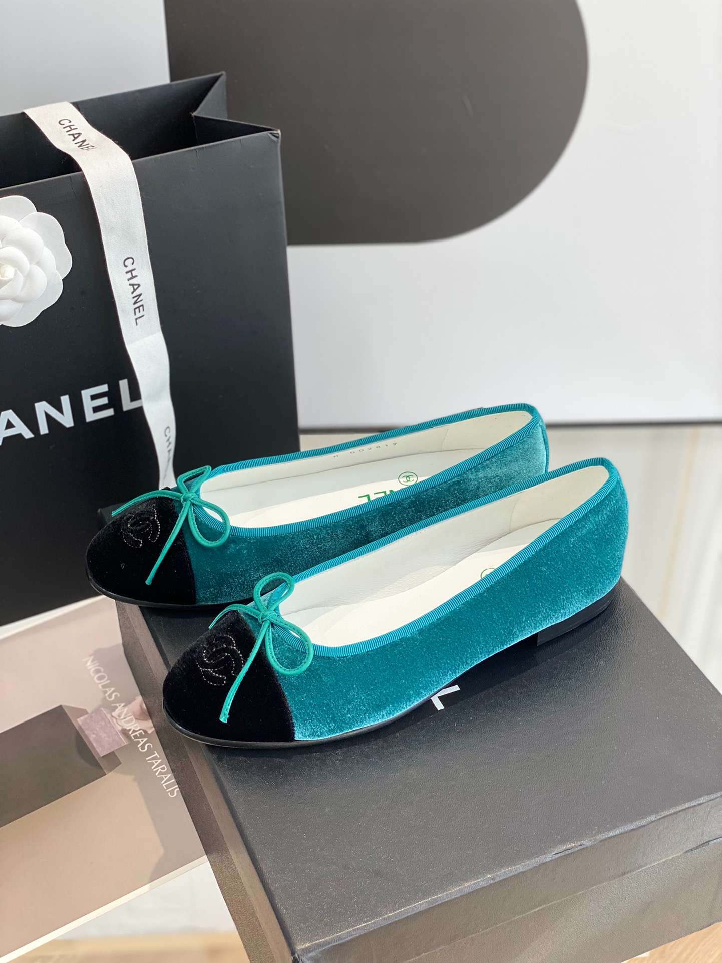 Ch**el Ballet Flats Green For Women