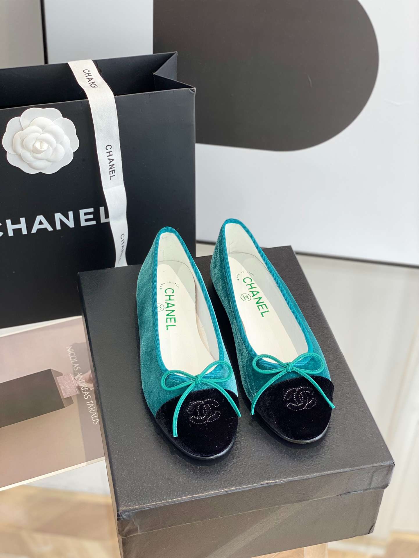 Ch**el Ballet Flats Green For Women