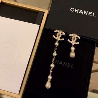 Ch**el CC Crystal Pearl Drop Earrings Gold For Women