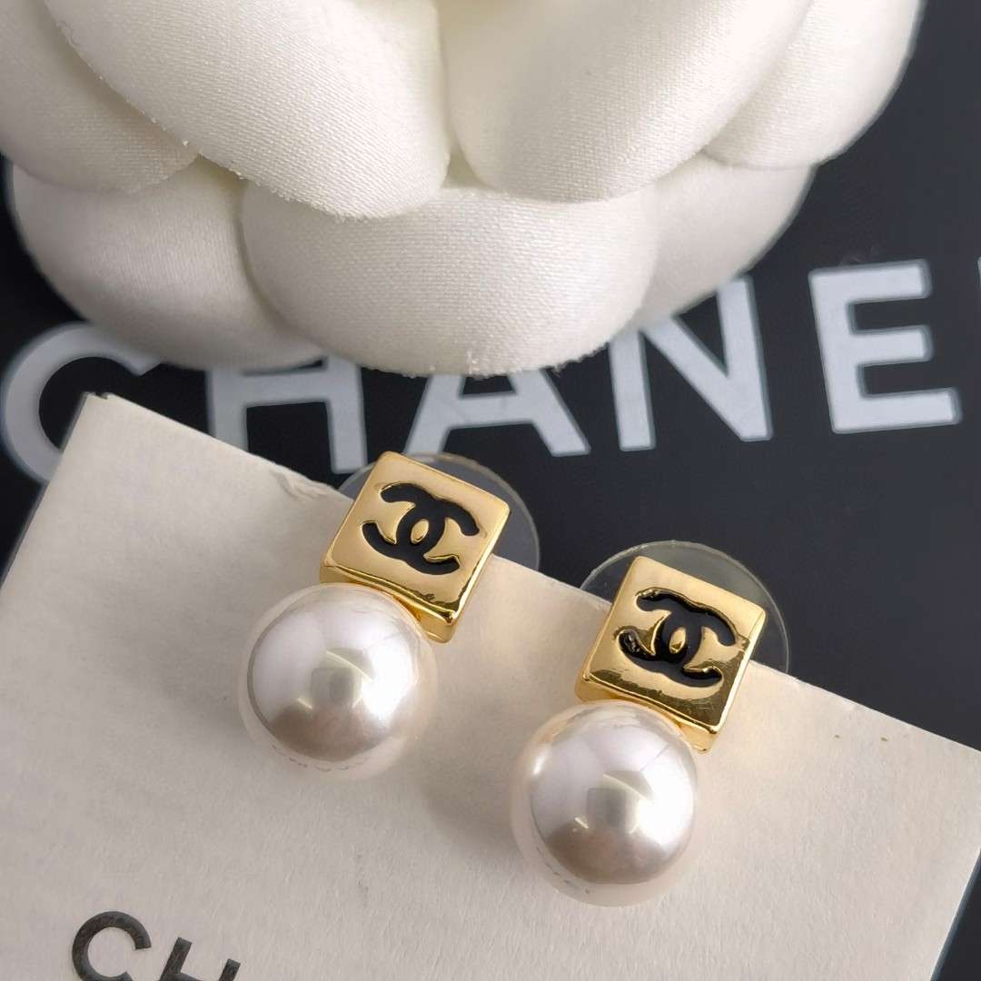 Ch**el Square Small Stud Earrings Gold For Women