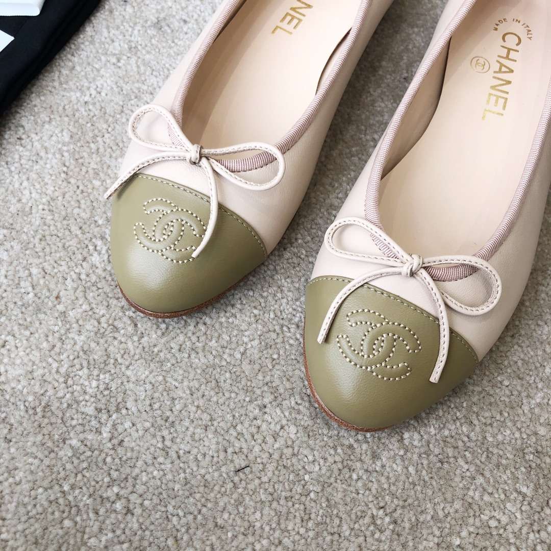 Ch**el Ballet Flats Cream For Women