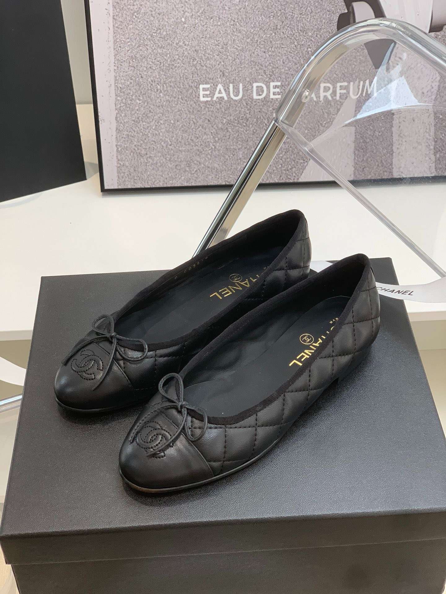 Ch**el Ballet Flats Black For Women