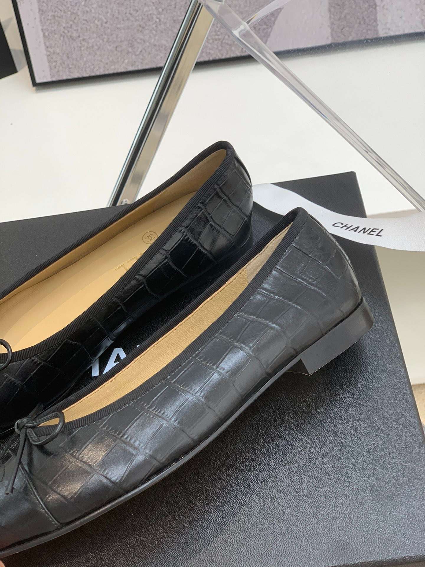 Ch**el Ballet Flats Black For Women