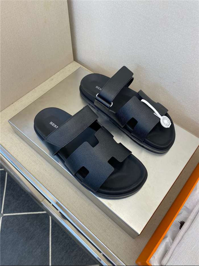 H**me5 Chypre Sandal Black For Women