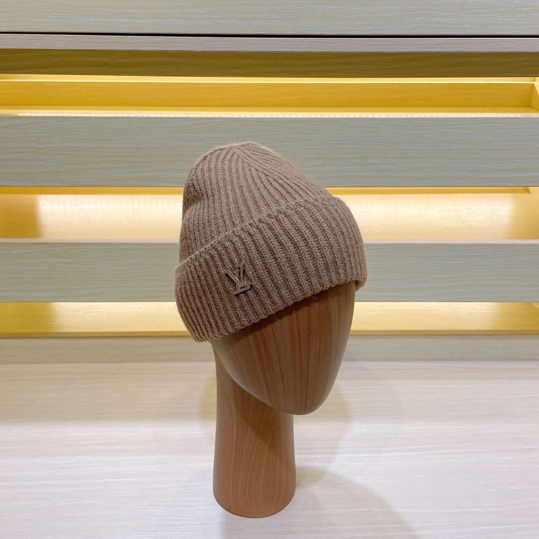 L0vis Vvtt0n Ahead Beanie Brown For Women