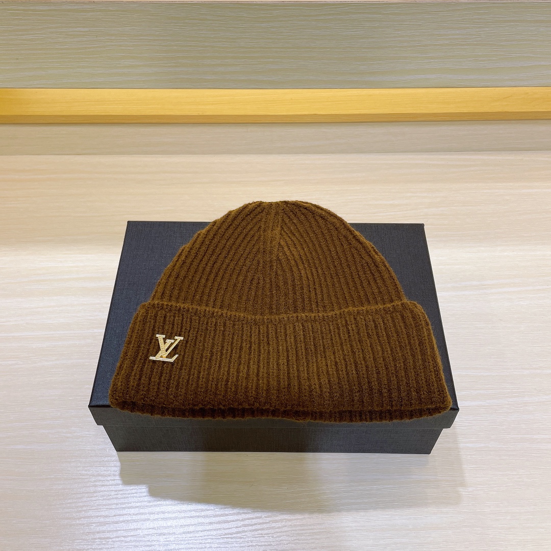 L0vis Vvtt0n Ahead Beanie Brown For Women