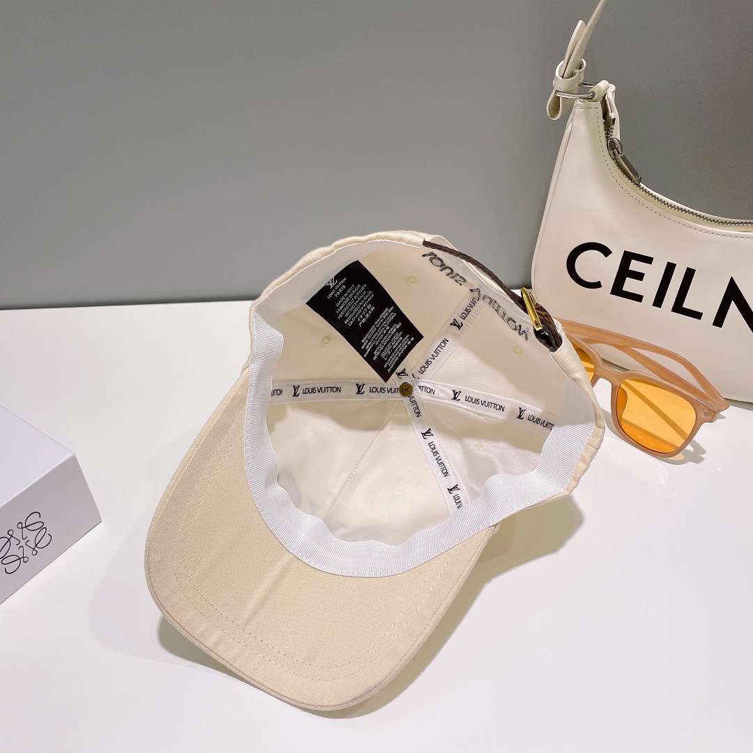 L0vis Vvtt0n Baseball Cap Cream For Men