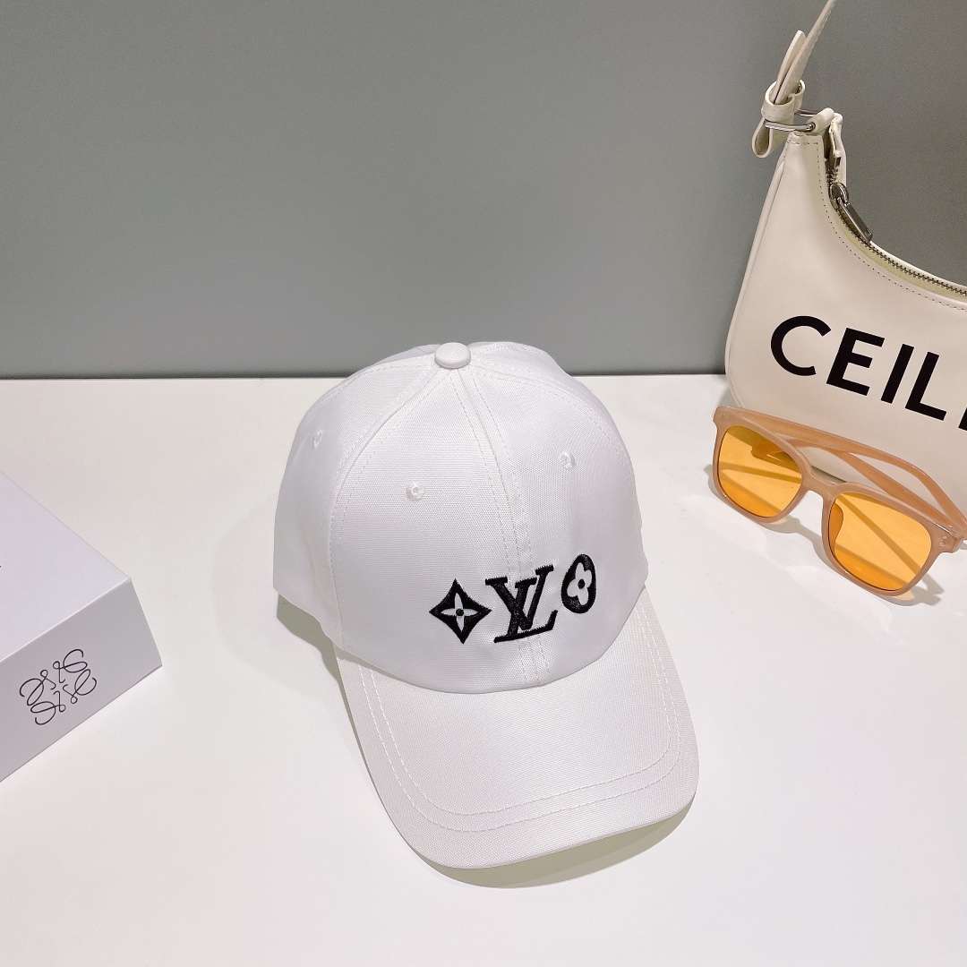 L0vis Vvtt0n Baseball Cap White For Men