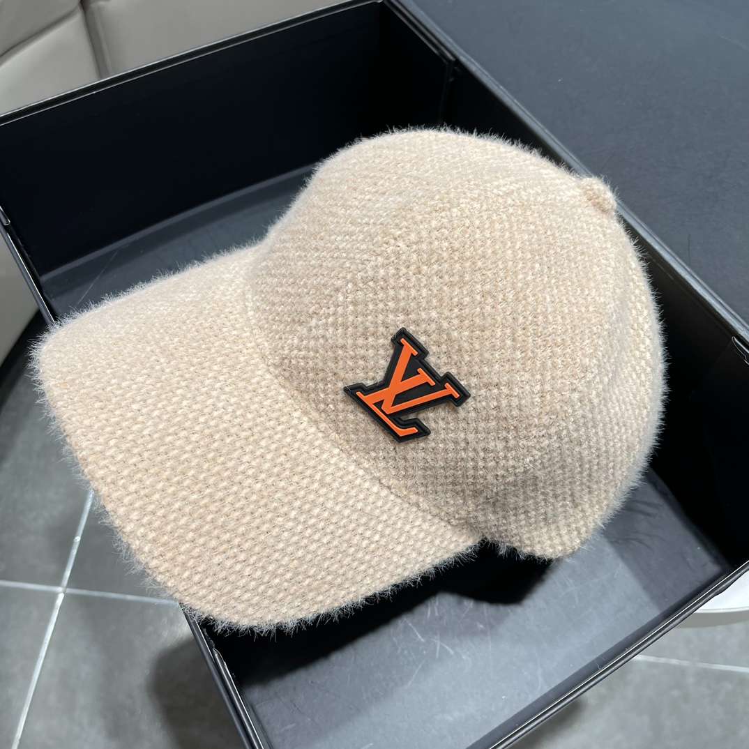 L0vis Vvtt0n Corduroy Cap Beige For Women