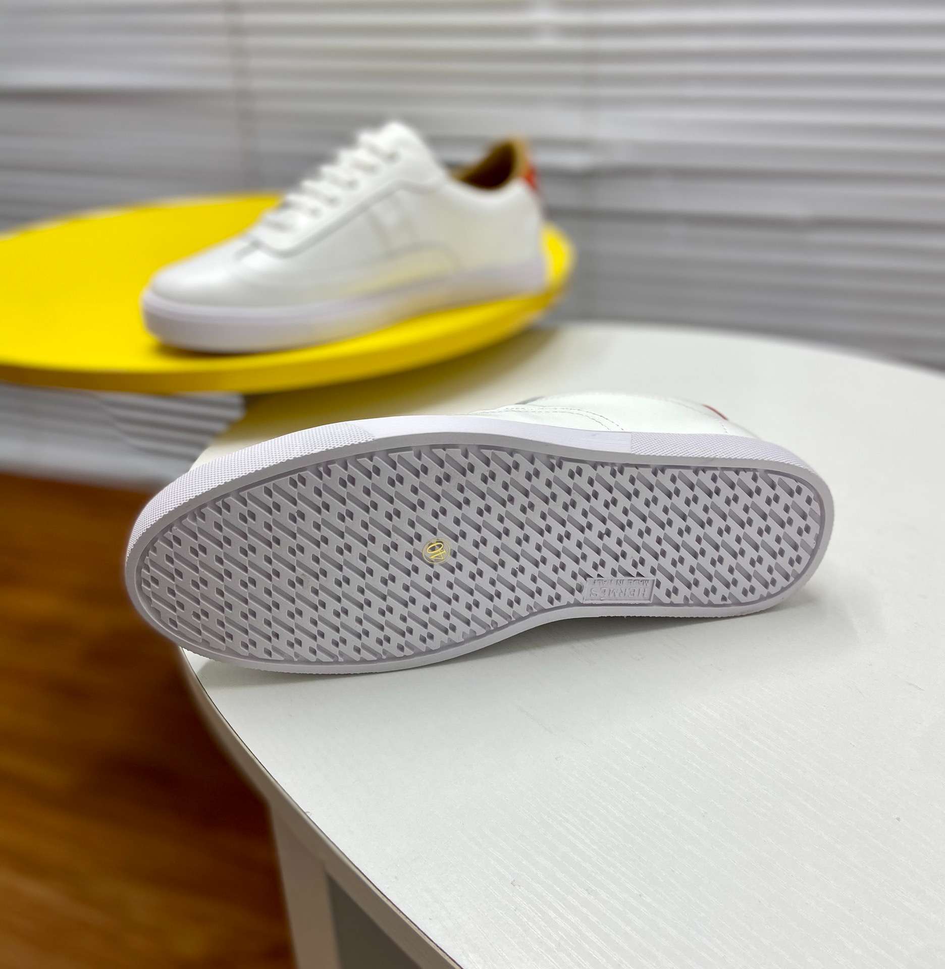 H**me5 Quicker Sneaker White For Men