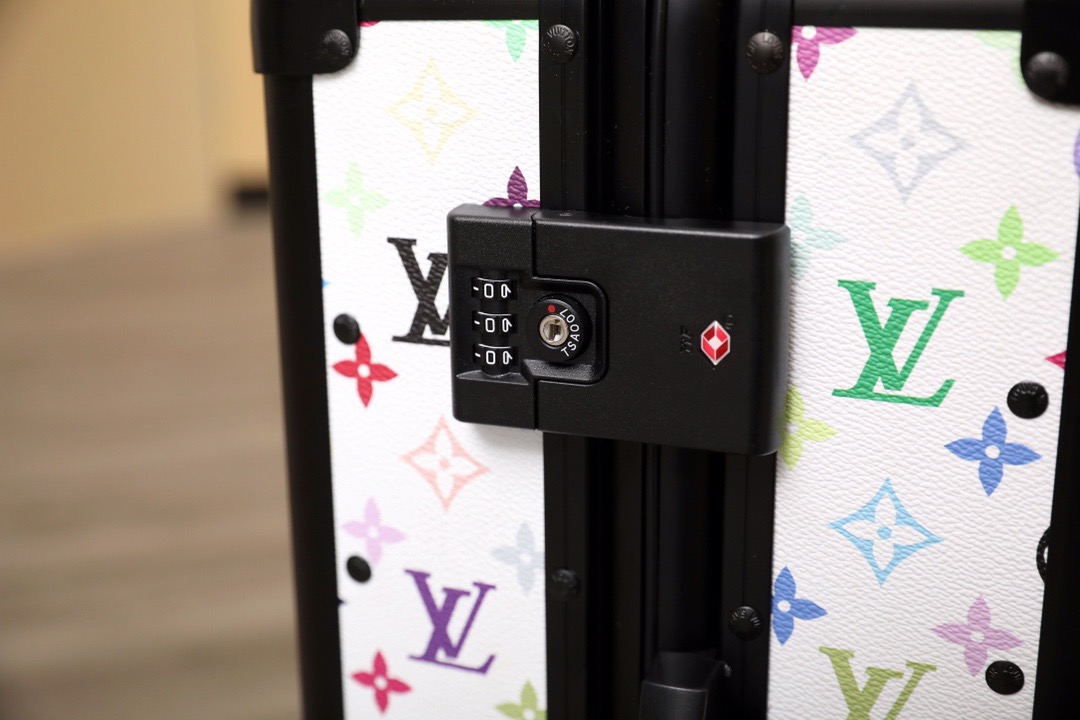 L0vis Vvtt0n Horizon 55 White 21.7in/55cm