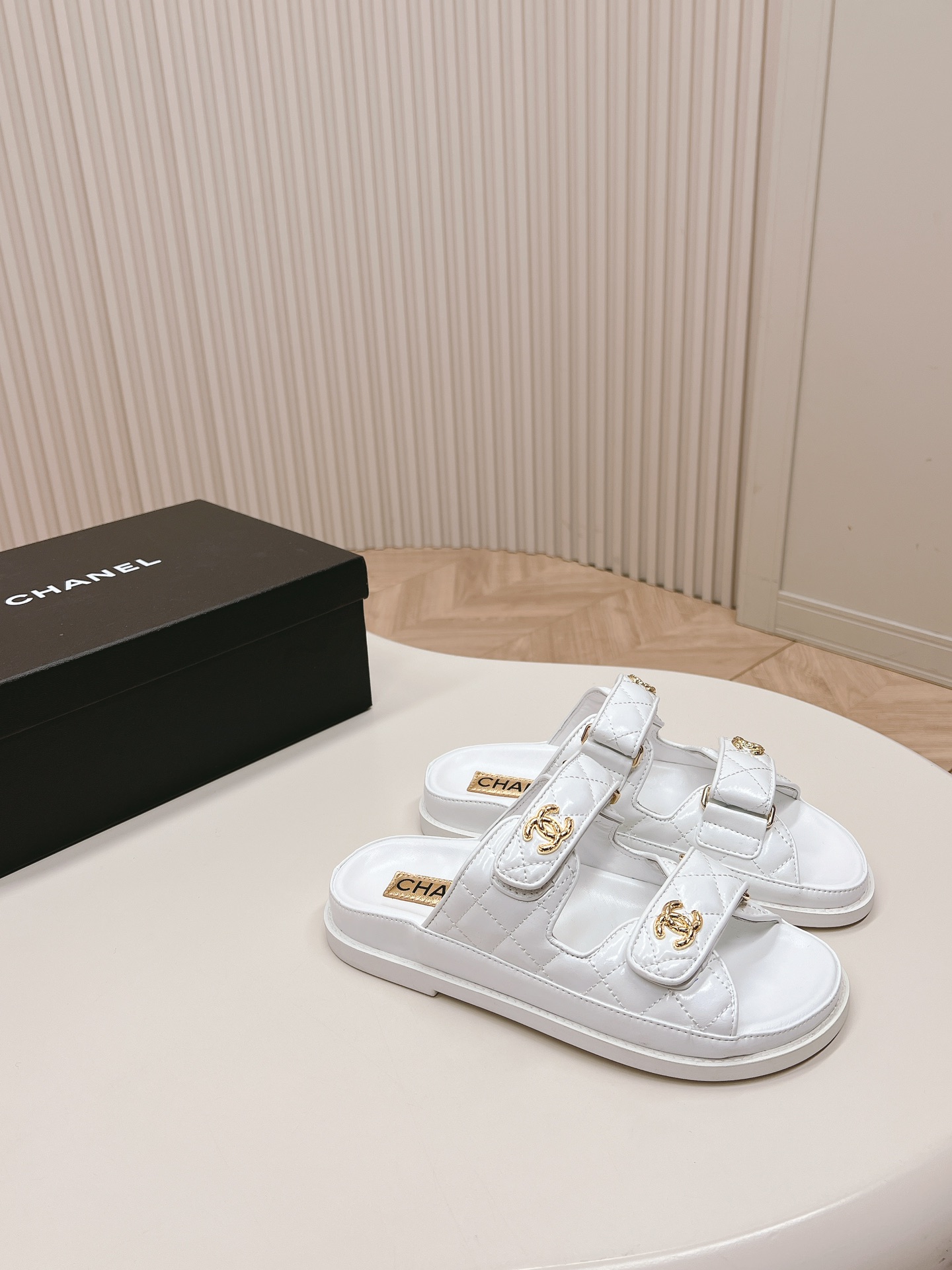 Ch**el Sandals With Ch**el Logo White For Women