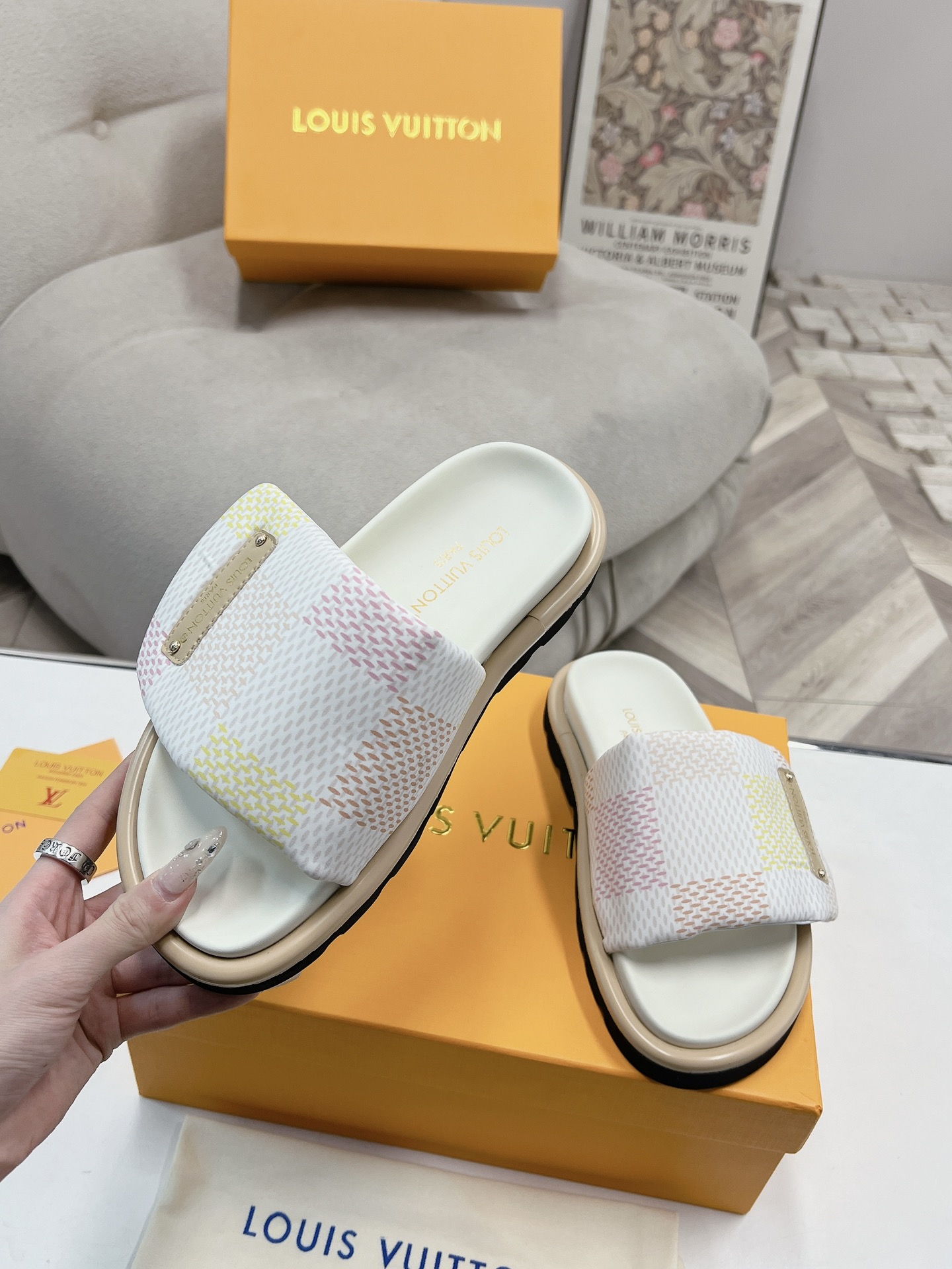 L0vis Vvtt0n Pool Pillow Flat Comfort Mule Multicolor For Men