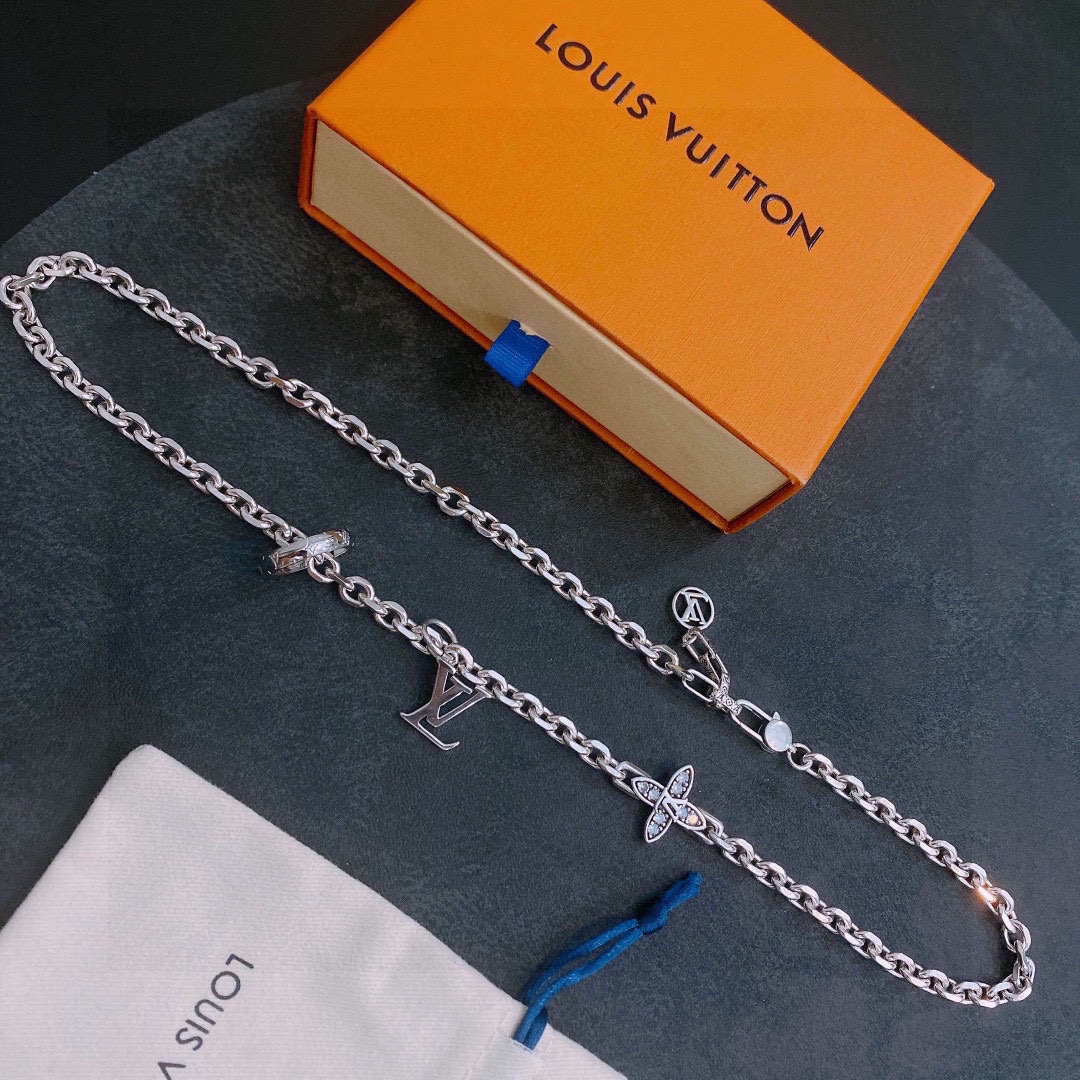 L0vis Vvtt0n Necklace Silver For Women