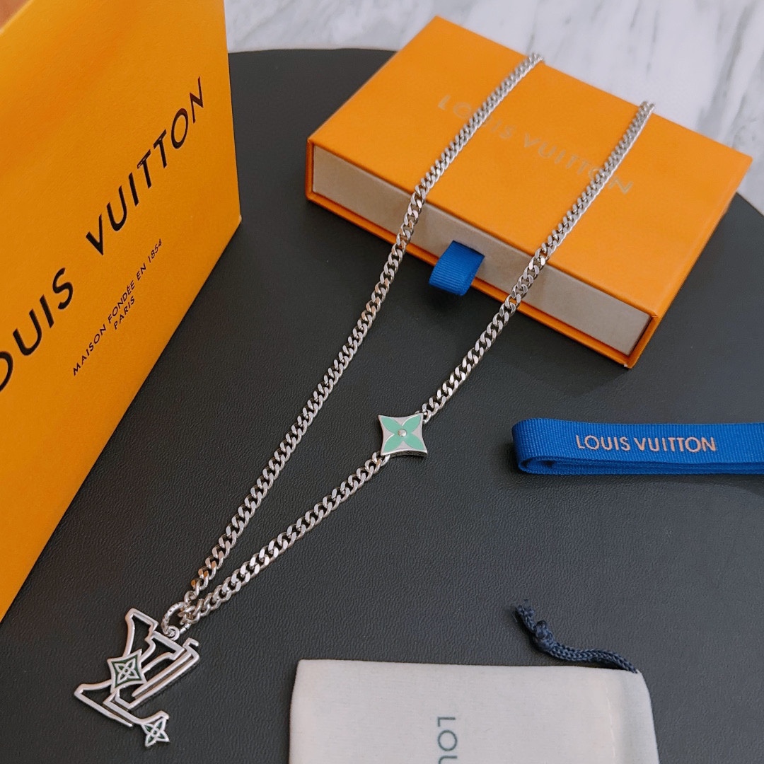 L0vis Vvtt0n Necklace Silver For Women