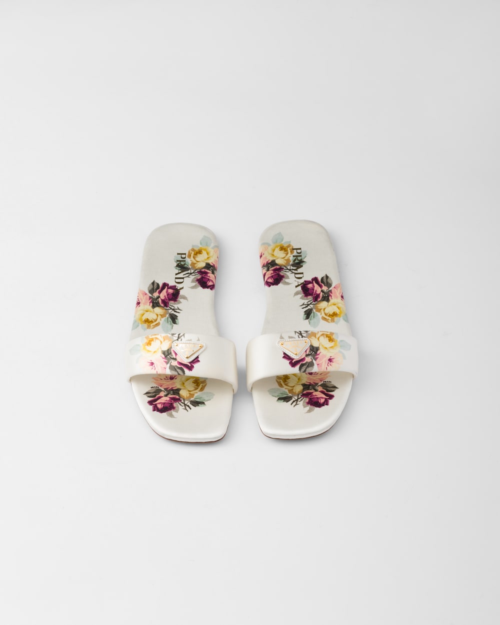 Pra*a Printed Satin Slides White For Women 1XX355_3LPE_F0627_F_D005
