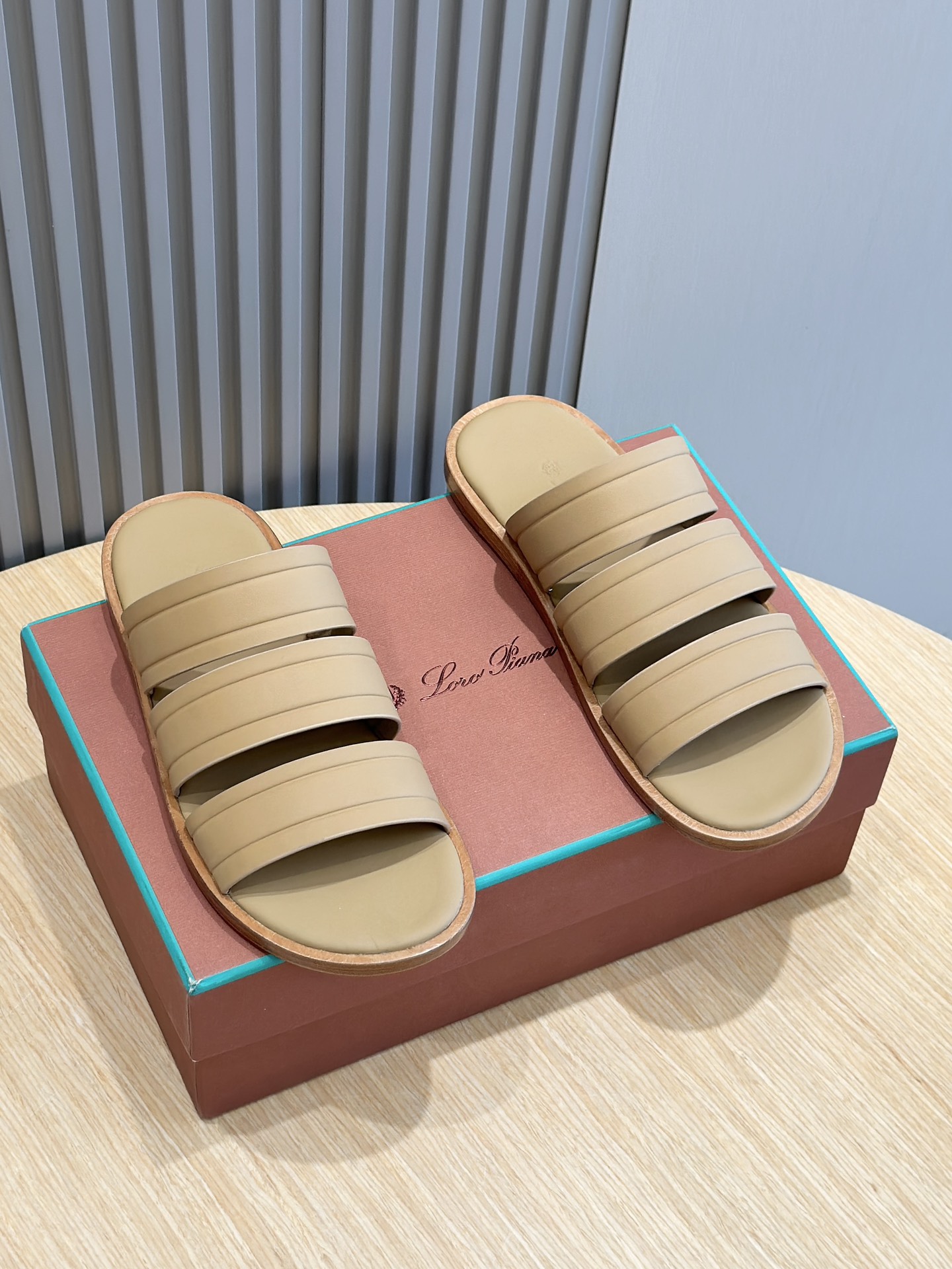 L0r0 P1ana Naha Sandal Brown For Men FAN8776