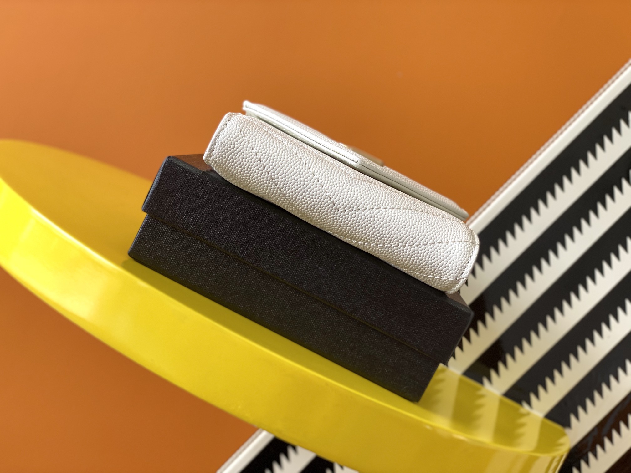 Sa1nt Lau*nt Cassandre Matelaseé Compact Tri Fold Wallet Blanc Vintage For Women 4.9in/12.5cm 403943BOW019207 Y51