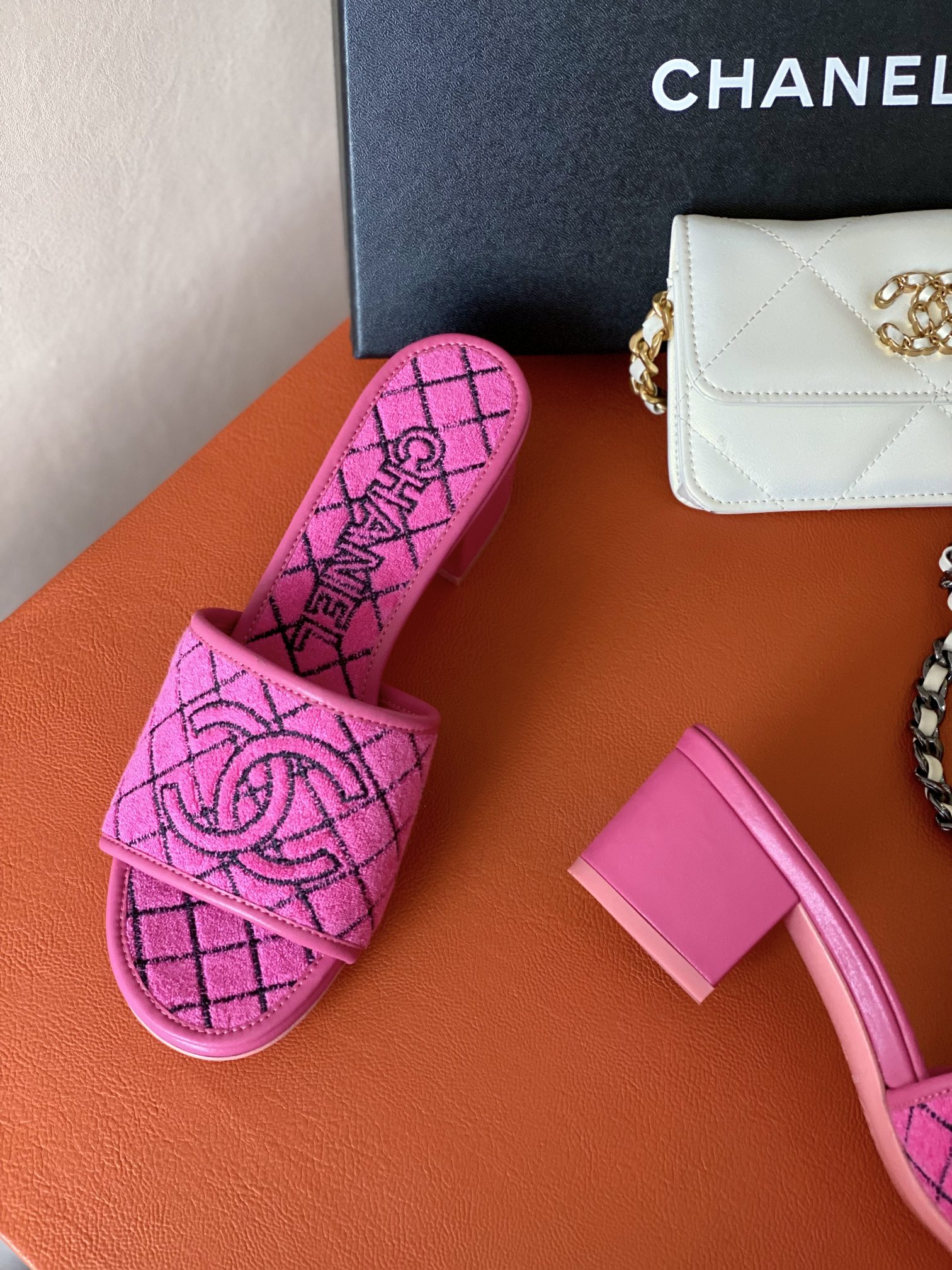 Ch**el Sandals Pink For Women 1.77in/4.5cm