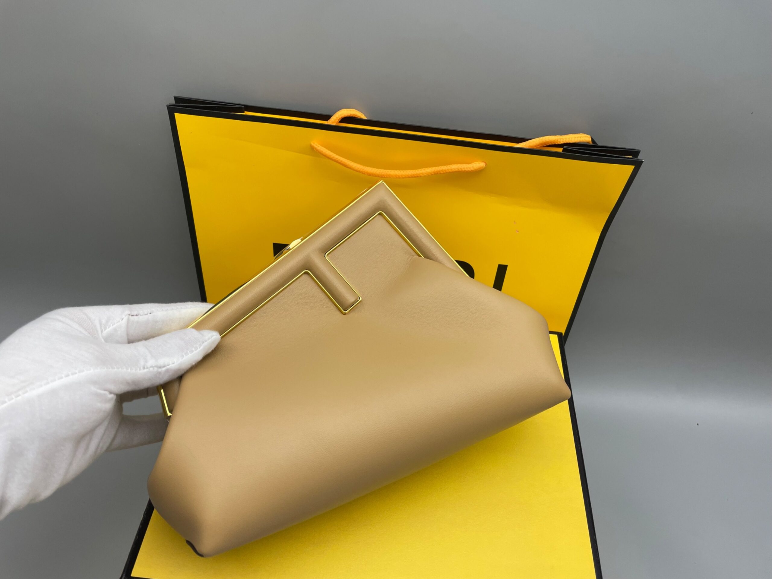 [True-to-ORIGINAL] F**di First Small Bag Beige For Women