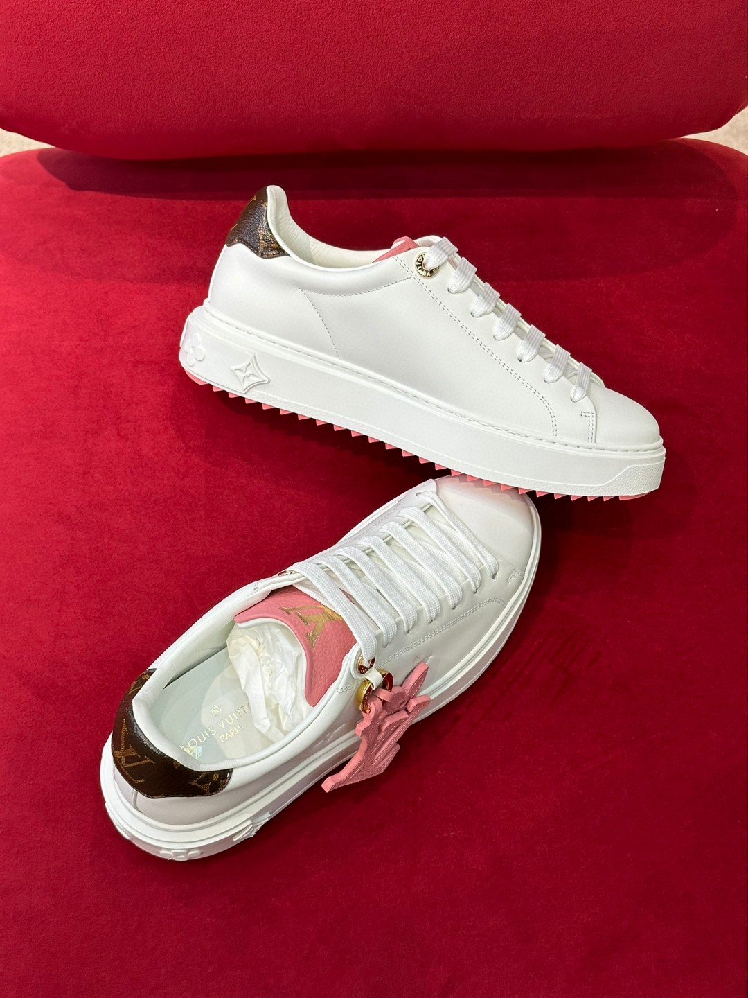 L0vis Vvtt0n Time Out Sneaker Pink For Women