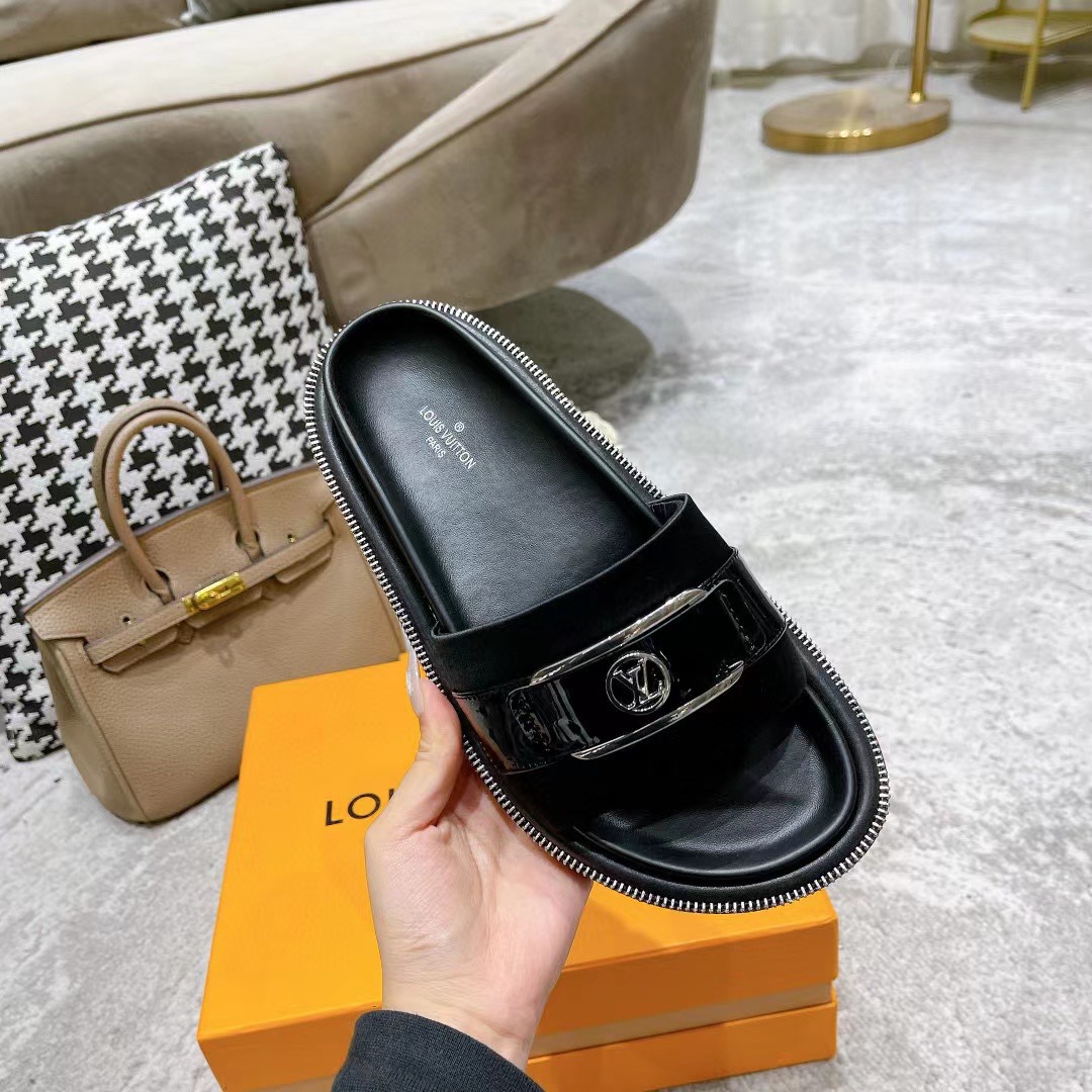 L0vis Vvtt0n Women’s Pool Pillow Flat Comfort Mule Black For Women LV