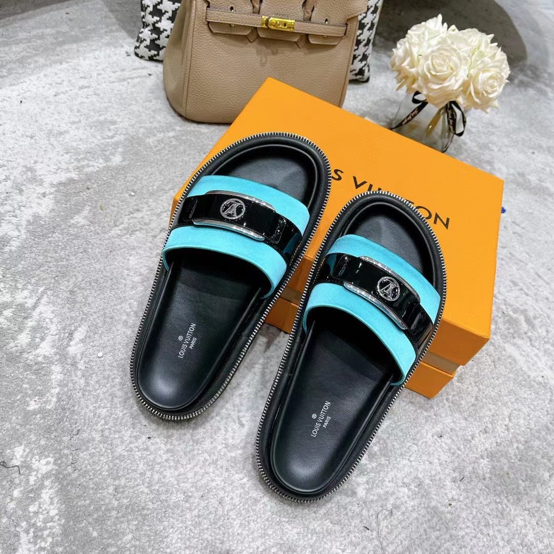 L0vis Vvtt0n Women’s Pool Pillow Flat Comfort Mule Blue For Women LV