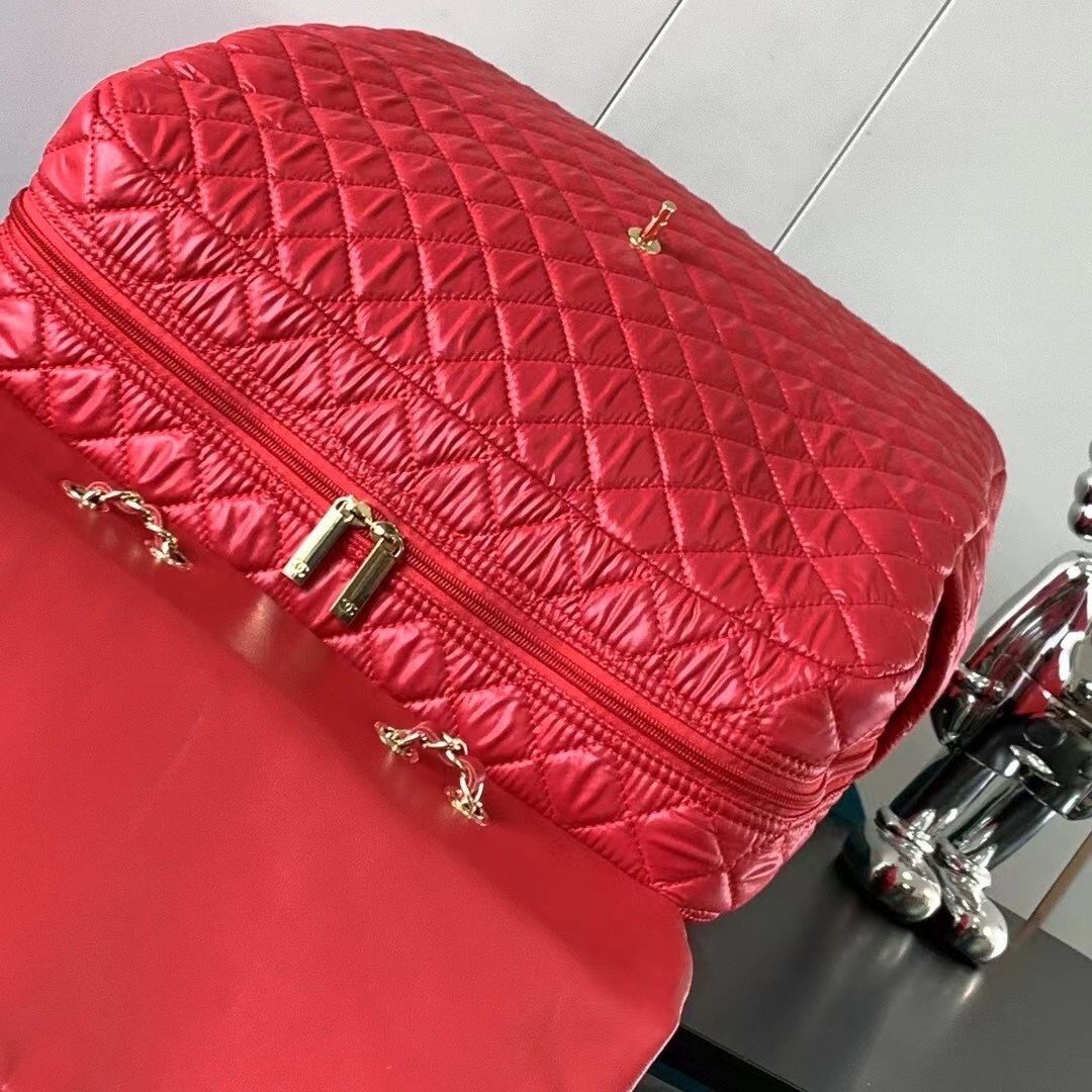 Ch**el Classic Quilted Suitcase Red 17.7in/45cm