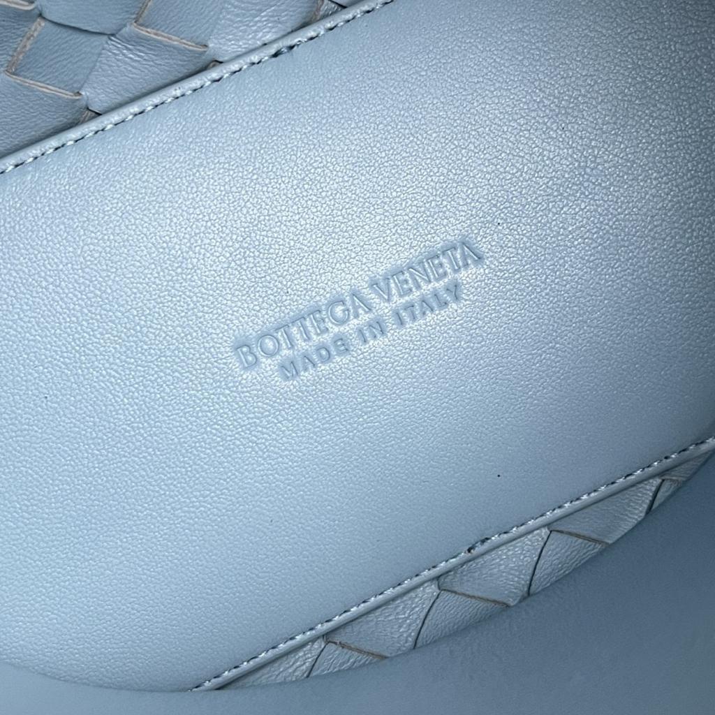 [True-to-ORIGINAL] B0tt*ga Ven*ta Small Andiamo With Chain Bag Blue 25cm/9.8in – 786008VCPP11728