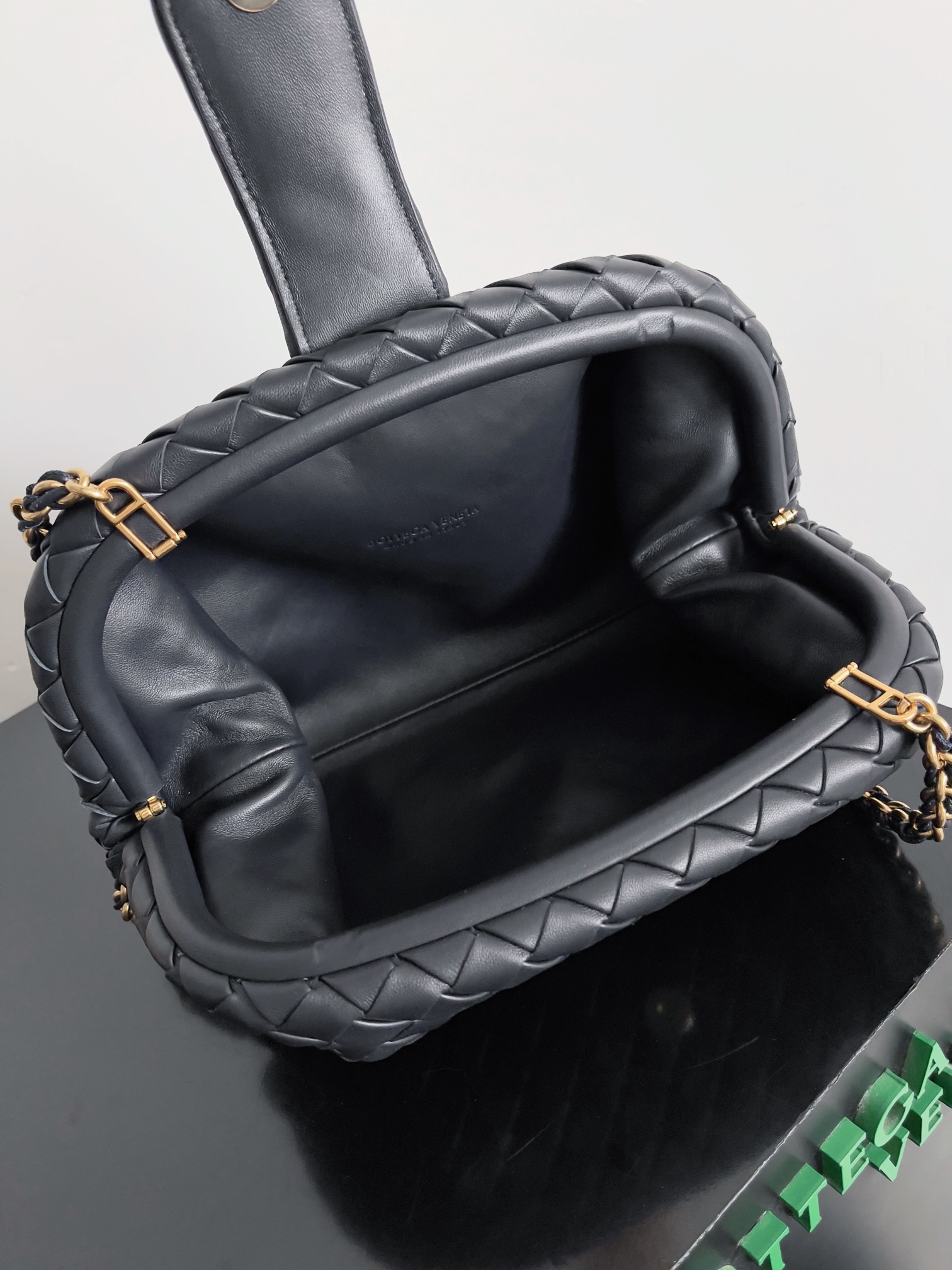 [True-to-ORIGINAL] B0tt*ga Ven*ta Small Lauren 1980 Black For Women 27cm/10.6in