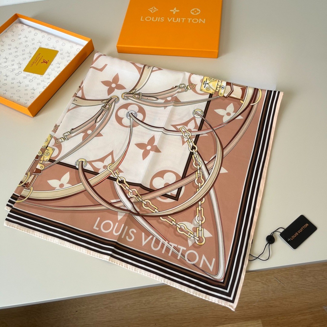 L0vis Vvtt0n Ultimate Monogram Square 90 Scarf Dune For Women 35.4in/90cm M79587