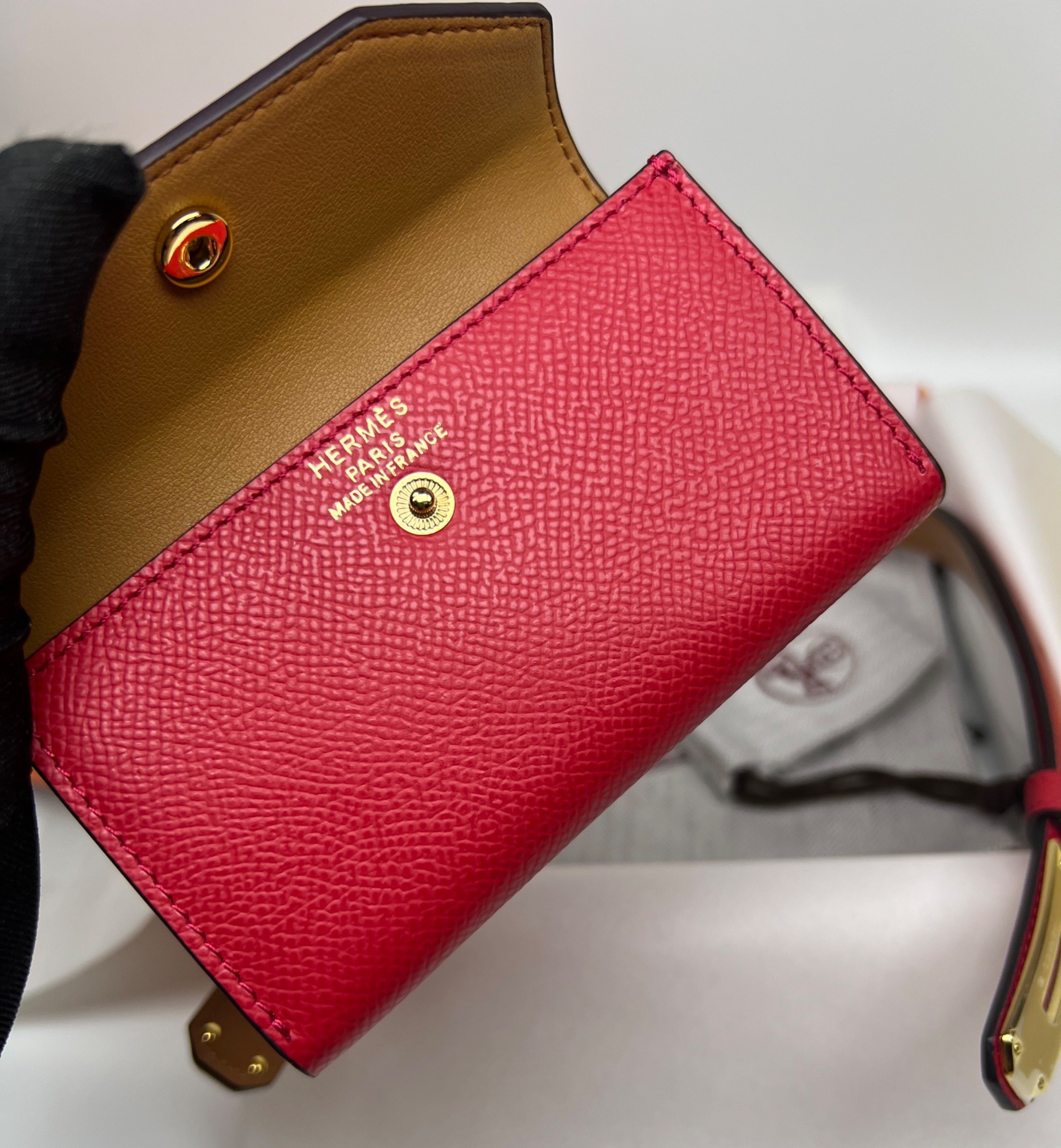 H**me5 Kelly Pocket 18 Belt Rouge Radieux For Women H081120CCO5