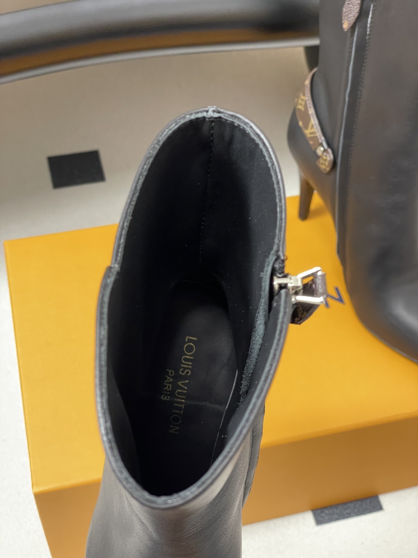 L0vis Vvtt0n Legacy Ankle Boots Black For Women 1AIEUG