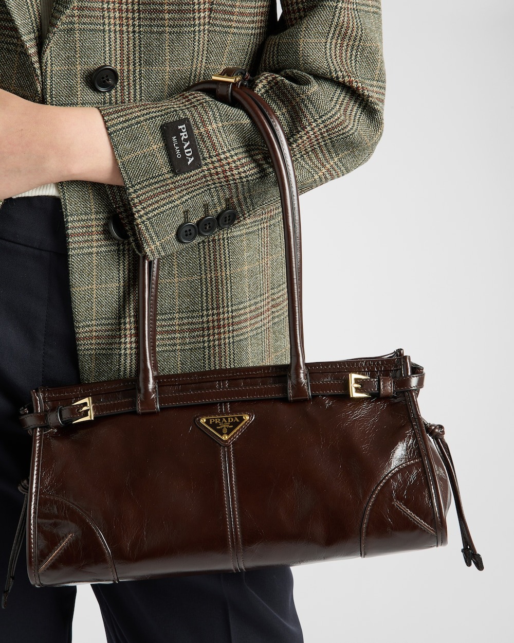 [True-to-ORIGINAL] Pra*a Bonnie Medium Shoulder Bag Dark Brown 32cm/13in – 1BA426_2CYR_F01D6_V_MOO