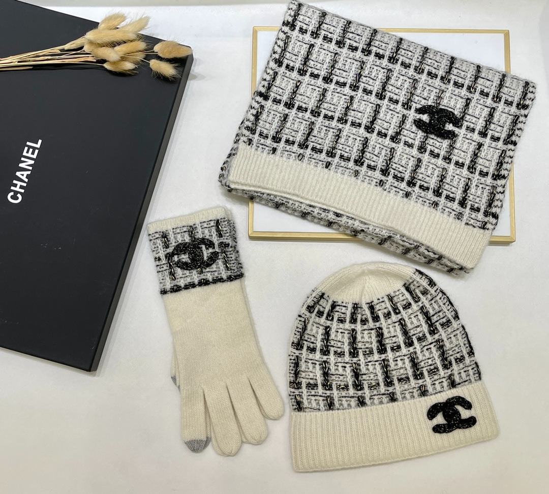 Ch**el Monochrome Winter Knit Set – Hat, Scarf And Gloves Black & White For Women