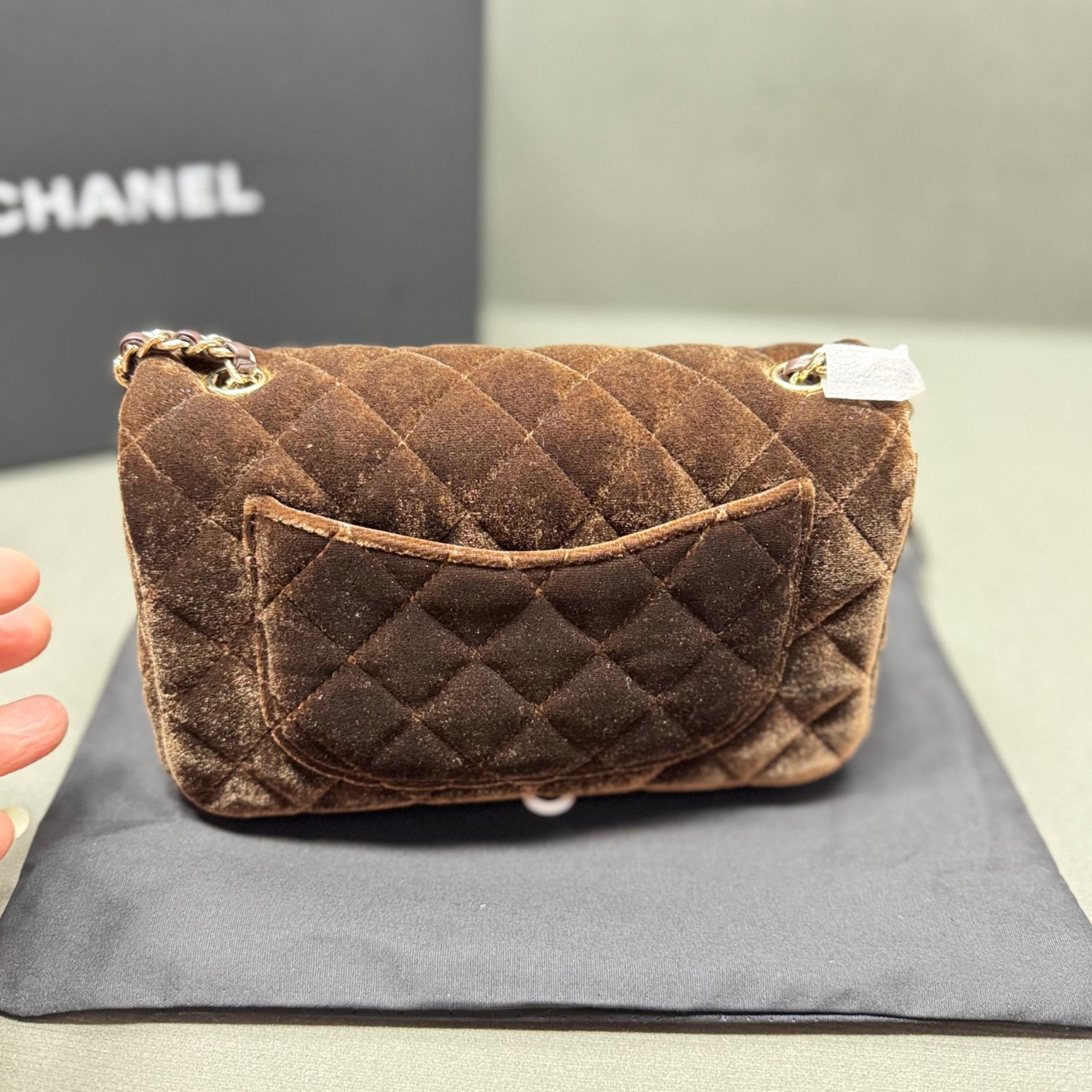 [True-to-ORIGINAL] Ch**el Classic Flap Bag Dark Brown For Women 20cm/7.9in